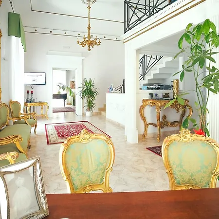 Hotel Napolimia Boutique 4*