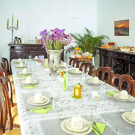 Hotel Napolimia Boutique Neapel