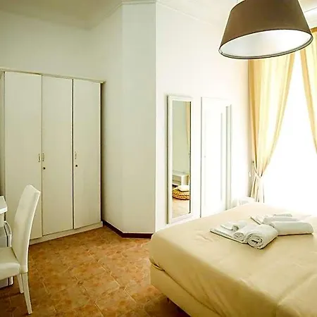 Napolimia Boutique Neapel