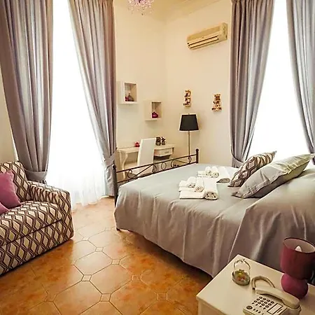 Napolimia Boutique 4* Neapel