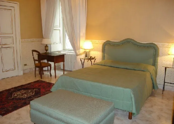 호텔 Napolimia Boutique 4*