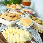 Napolimia Boutique Hotell 4*