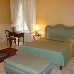 Hotell Napolimia Boutique 4*